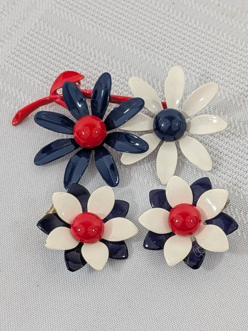 Vintage Red White and Blue Flower Brooch and Earring Set Enamel on Gold Metal